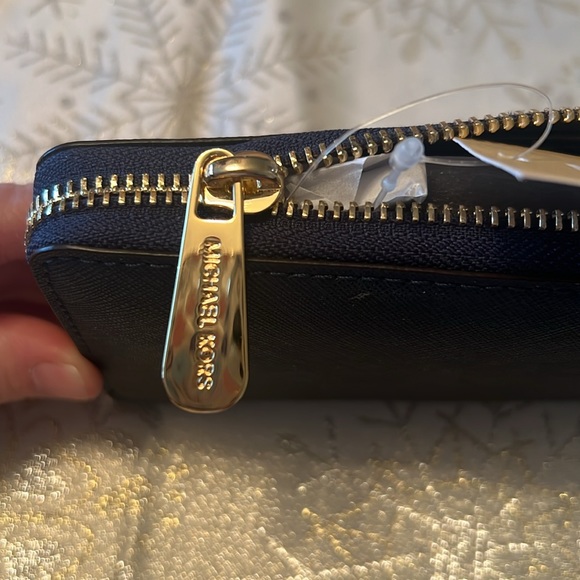 MICHAEL Michael Kors Navy Wallet - Picture 9 of 10